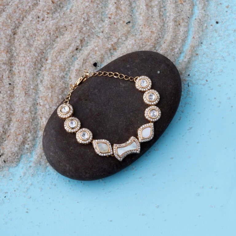 Timeless Off-White Bracelet: A Touch of Elegance for Every Style