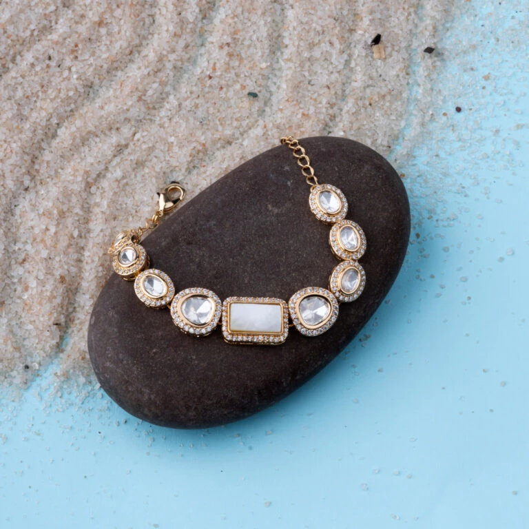 Timeless Off-White Bracelet: A Touch of Elegance for Every Style