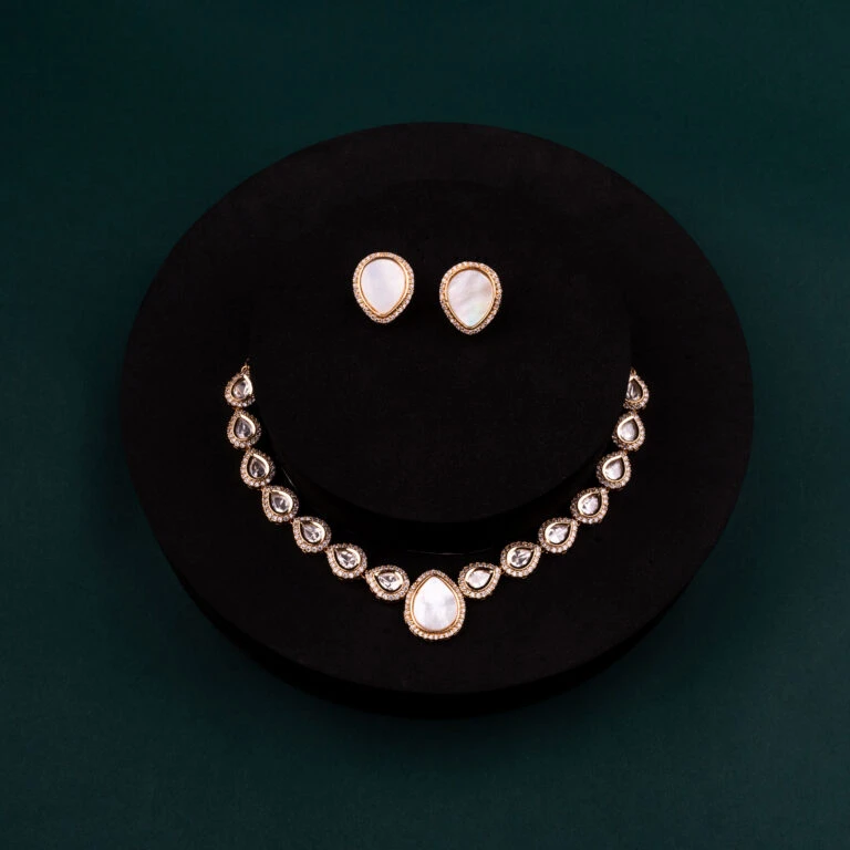 Kundan Necklace Set