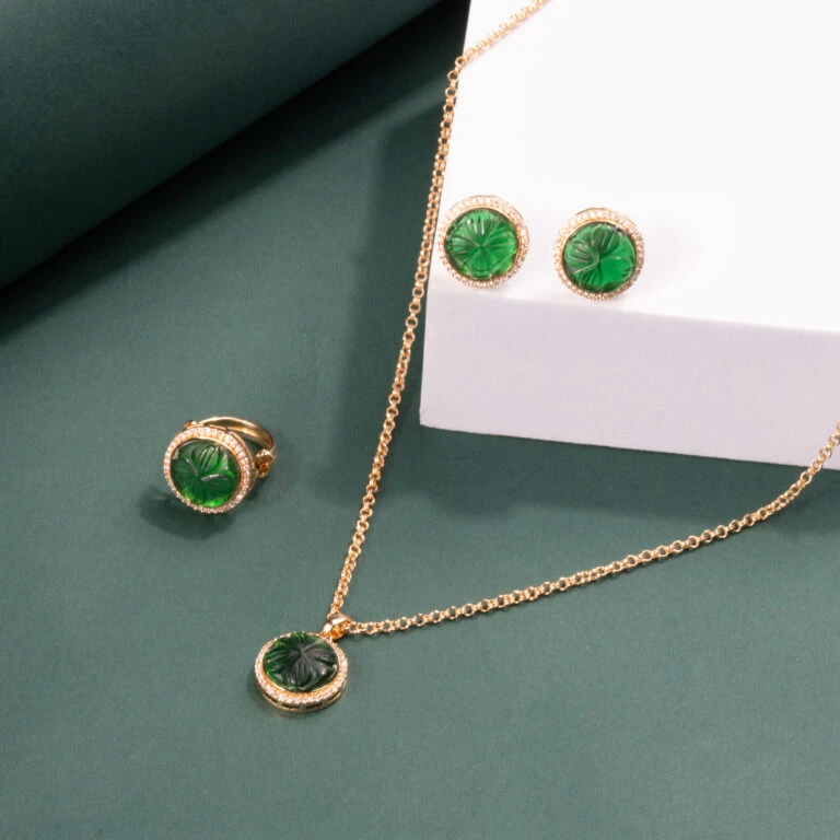 Elegant Green Stone Pendant Set